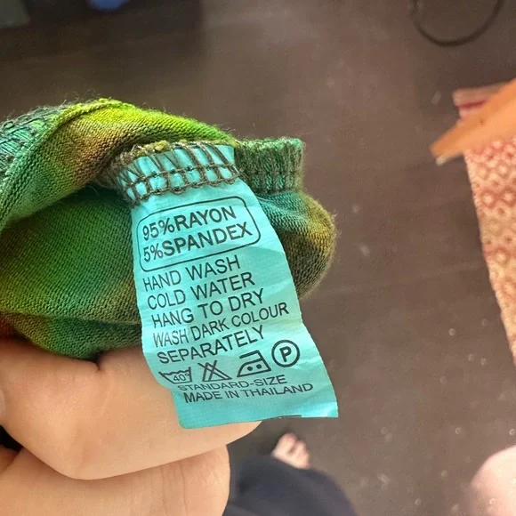 Gardenbelle Tie-Dye Crop Top - Picture 4 of 4